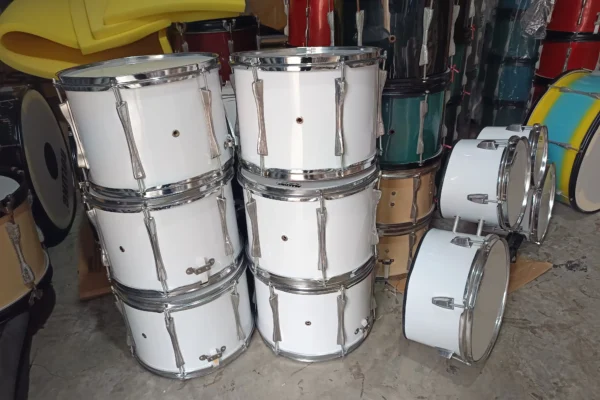 Alat Drumband Senar_5_11zon di Kalimantan Barat Kapuas Hulu Kalis Desa Nanga Danau